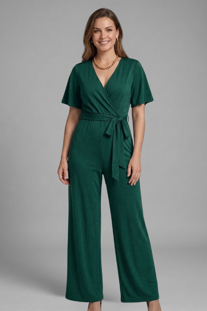 Damesjumpsuit – Dames Jumpsuit met Overslag en Strikceintuur – close-up | Pancreitis