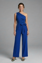 Damesjumpsuit – Dames jumpsuit met asymmetrische halslijn en tailleriem – stijlopname | Pancreitis