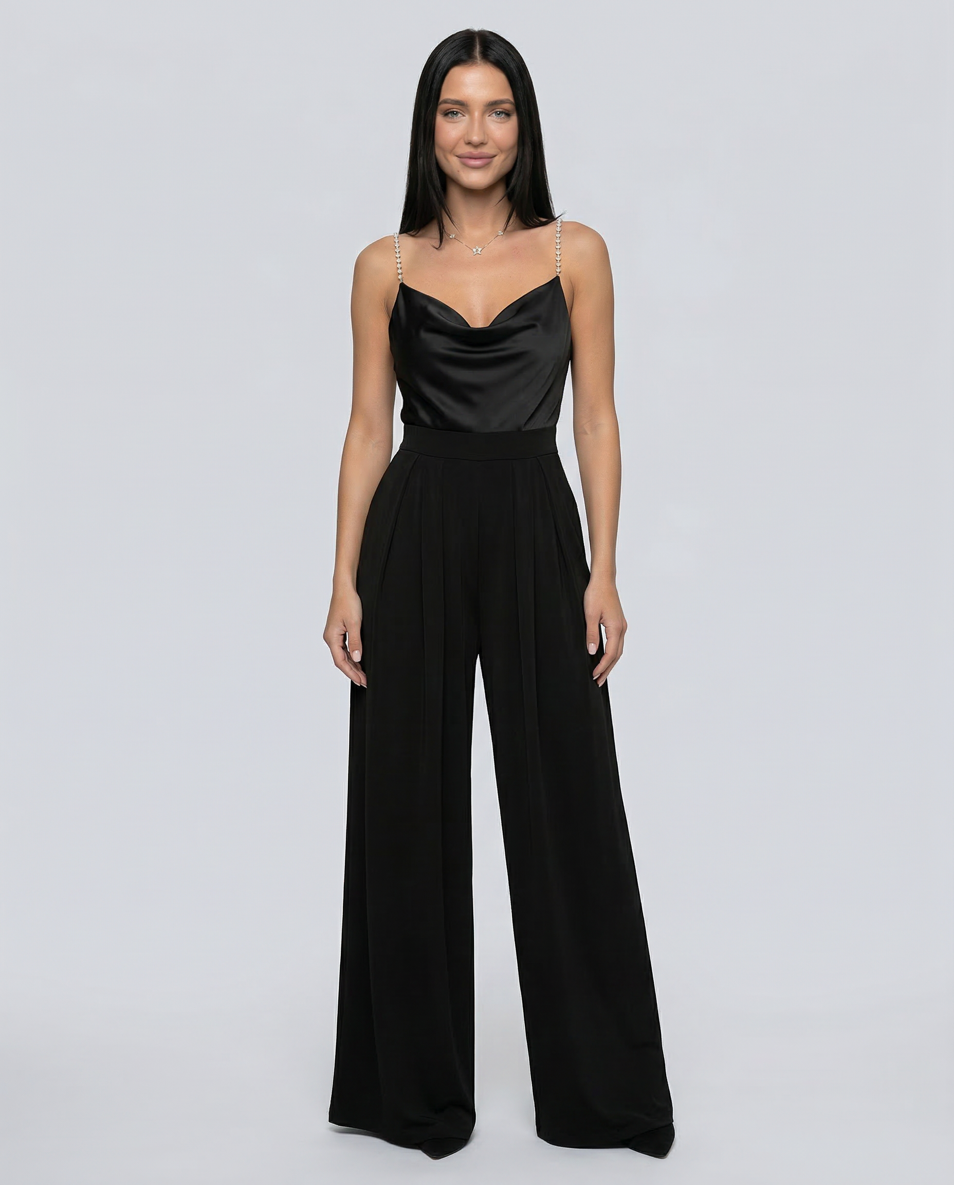 Ava wijde-pijpen mouwloze V-hals jumpsuit in wit en zwart. 5