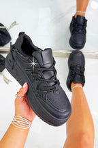 Kristallen Spark Trainers in zwart met chunky zool en glinsterende veters. 2