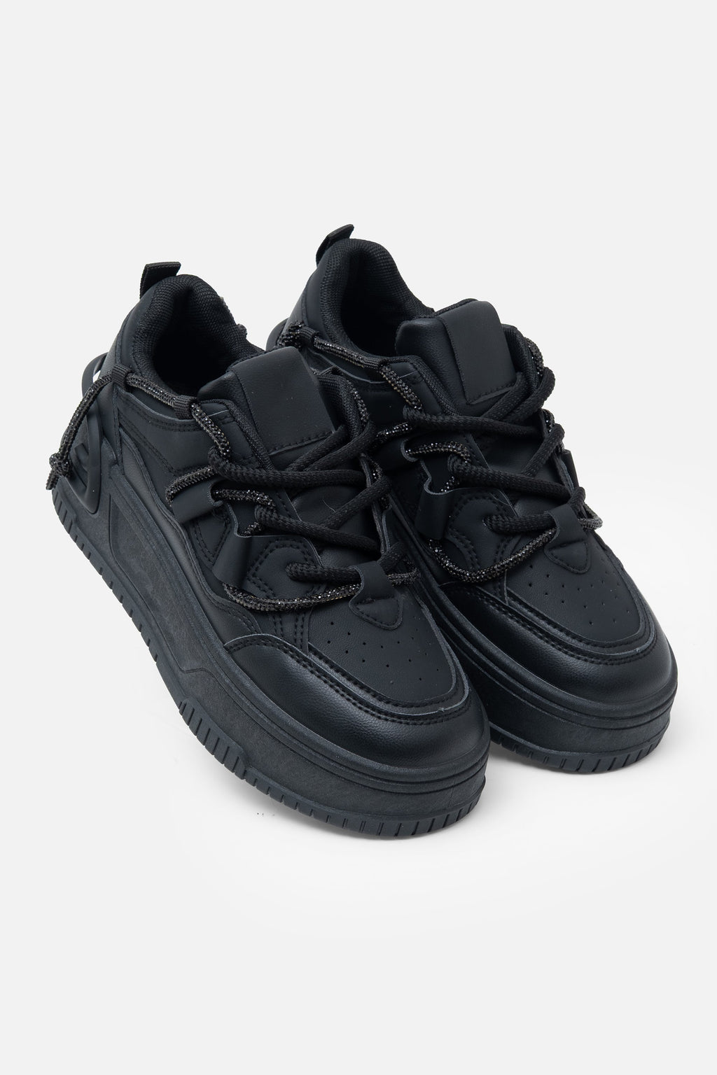 Kristallen Spark Trainers in zwart met chunky zool en glinsterende veters. 7