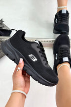 Lichtgewicht veterschoenen in zwart voor dagelijks gebruik. 2
