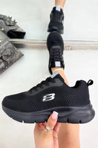 Lichtgewicht veterschoenen in zwart voor dagelijks gebruik. 3