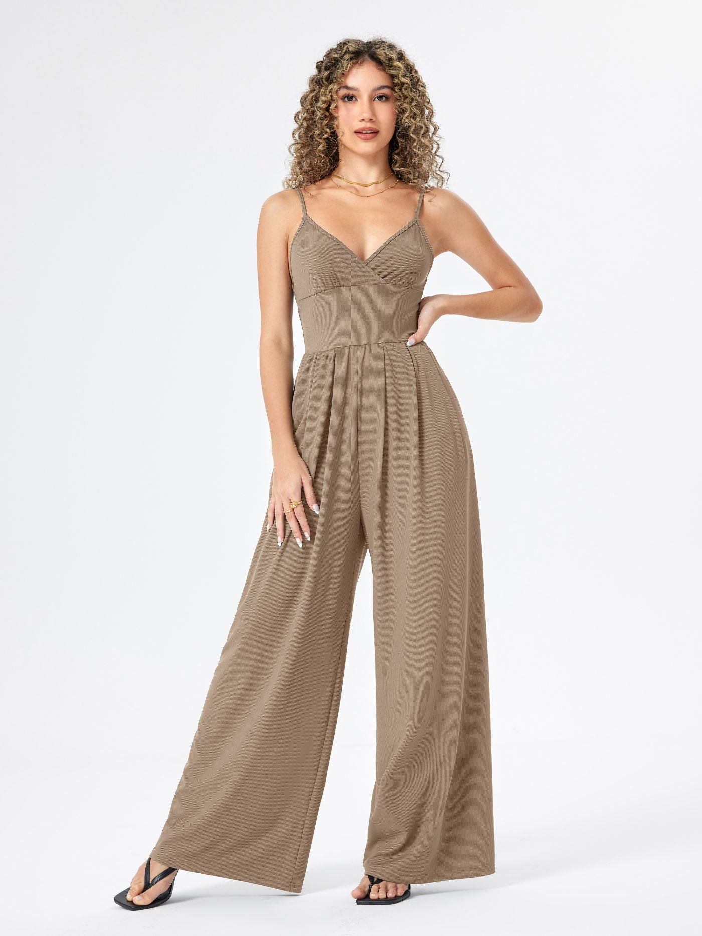Jasmine V-hals Cami Wijde Pijpen Jumpsuit in olijfgroen, zwart en khaki. 14