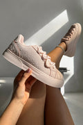 Kristal Versierde Aura Lace-Up Sneakers in Roze