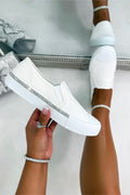Kristallen slip-on trainers in wit voor dagelijks gebruik.