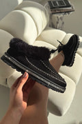 Kristallen faux fur gevoerde zwarte slippers voor dames.