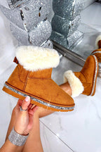 Kristallen Faux Suede Snuggle Cloud Cuff Faux Fur Boots in Camel kleur 3