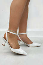 Kristallen schattige parels slingback kitten hakken in wit. 2
