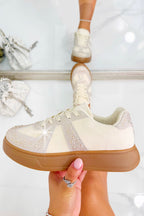 Kristallen Sprankelende Dash Trainers in Nude kleur met glamoureuze uitstraling. 5