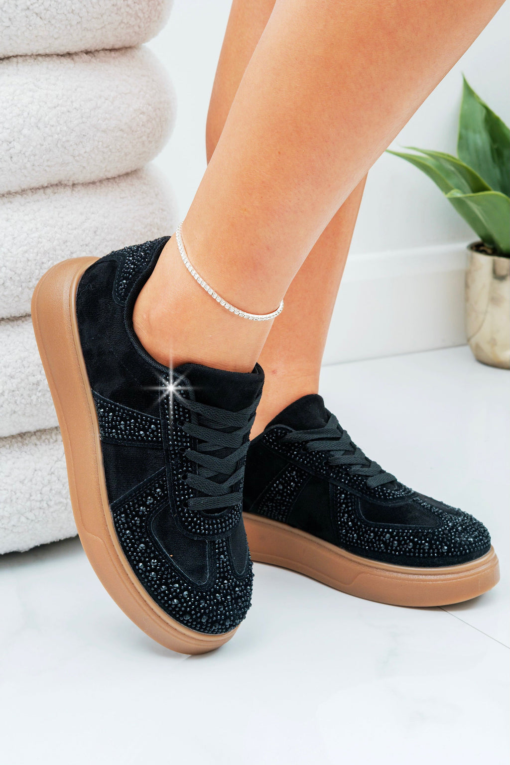 Kristallen sprankelende Dash Trainers in zwart voor dames. 3