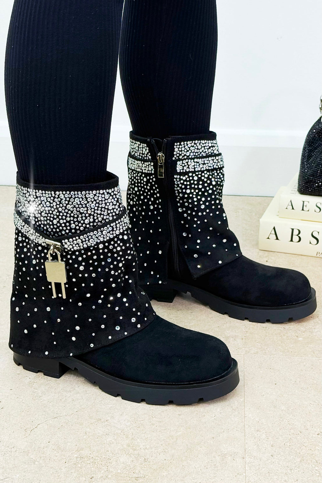 Kristallen Starlight Stride Boots in zwart met glamoureuze details. 4