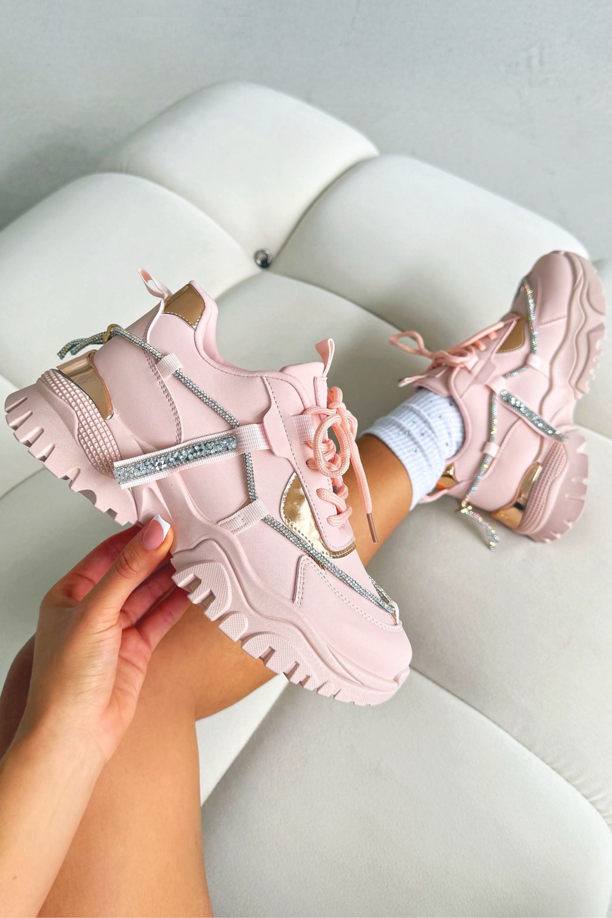 Kristallen Track Luxe Chunky Trainers in babyroze met sprankelende details.
