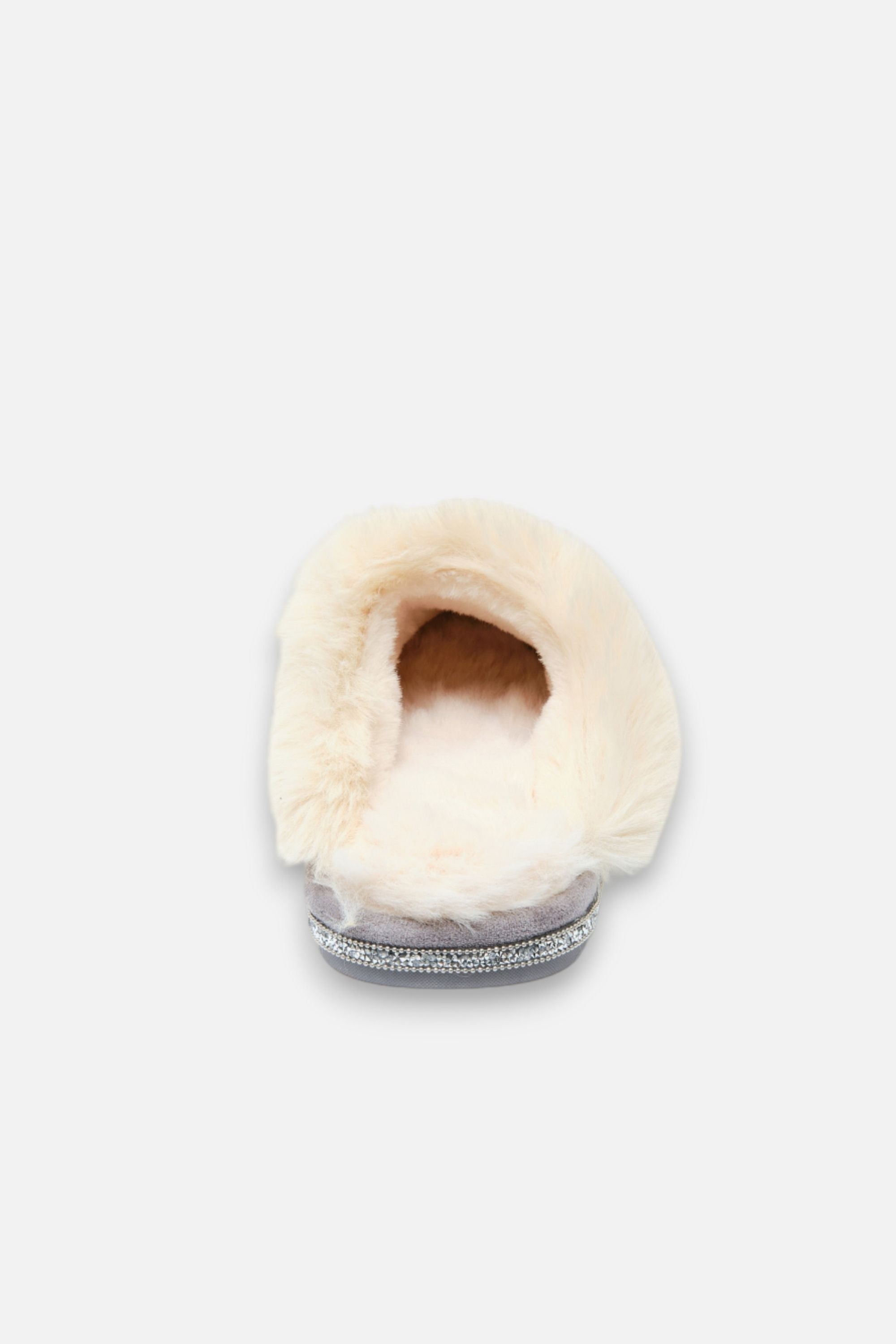Luxe grijze slippers met kristallen trim en faux fur voering. 7