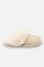 Luxe kristallen trim gezellige slippers in nude kleur. 4