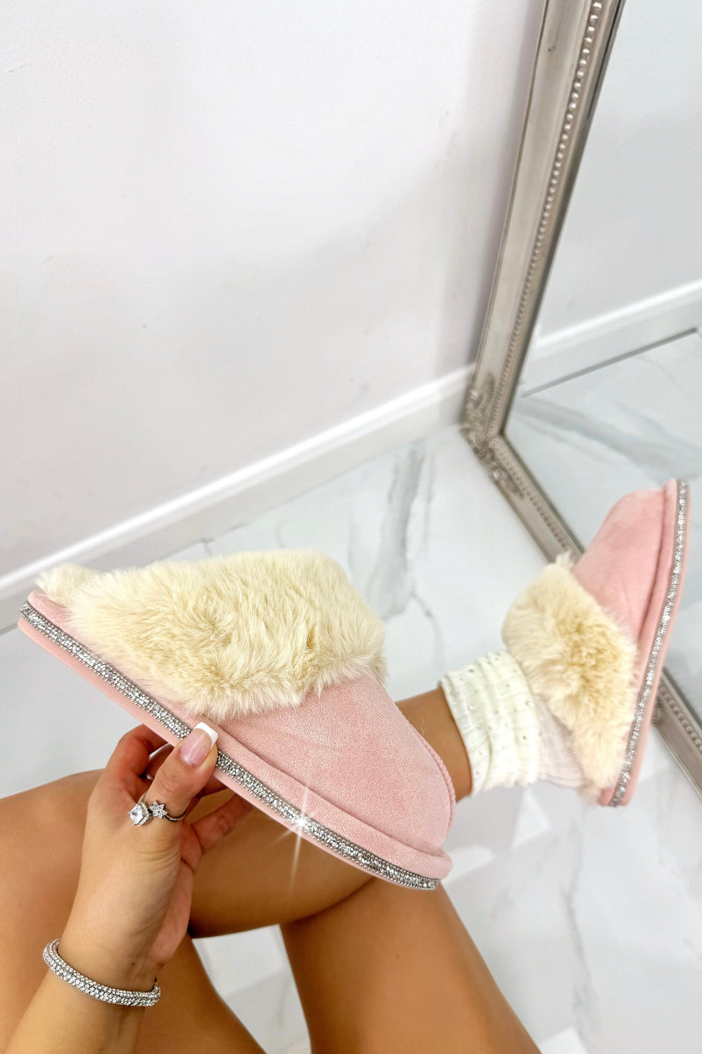 Kristallen trim gezellige slippers in roze kleur 2