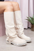 Trendy kristallen trim laarzen in nude kleur voor dames. 2