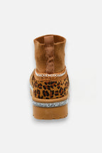 Sparkly Stretch Sock Warmer Mini Snugg Slipper Boots in Leopard print. 8