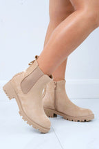 Sprankelende Chainstorm boots in nude kleur, perfect voor elke gelegenheid. 6