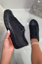 Sprankelende zwarte glitter canvas sneakers voor elke gelegenheid. 2