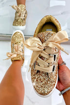 Sprankelende glitter veterschoenen in goud met riemstijl veters. 5