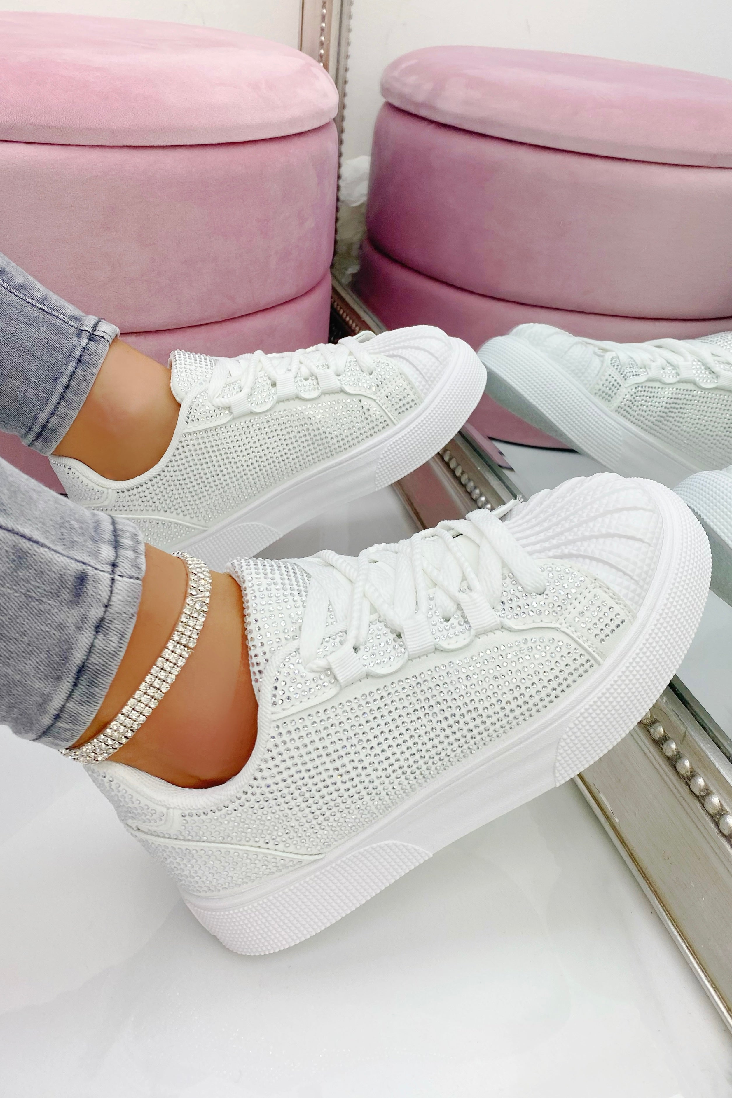 Sprankelende kristallen sneakers in wit voor dames.