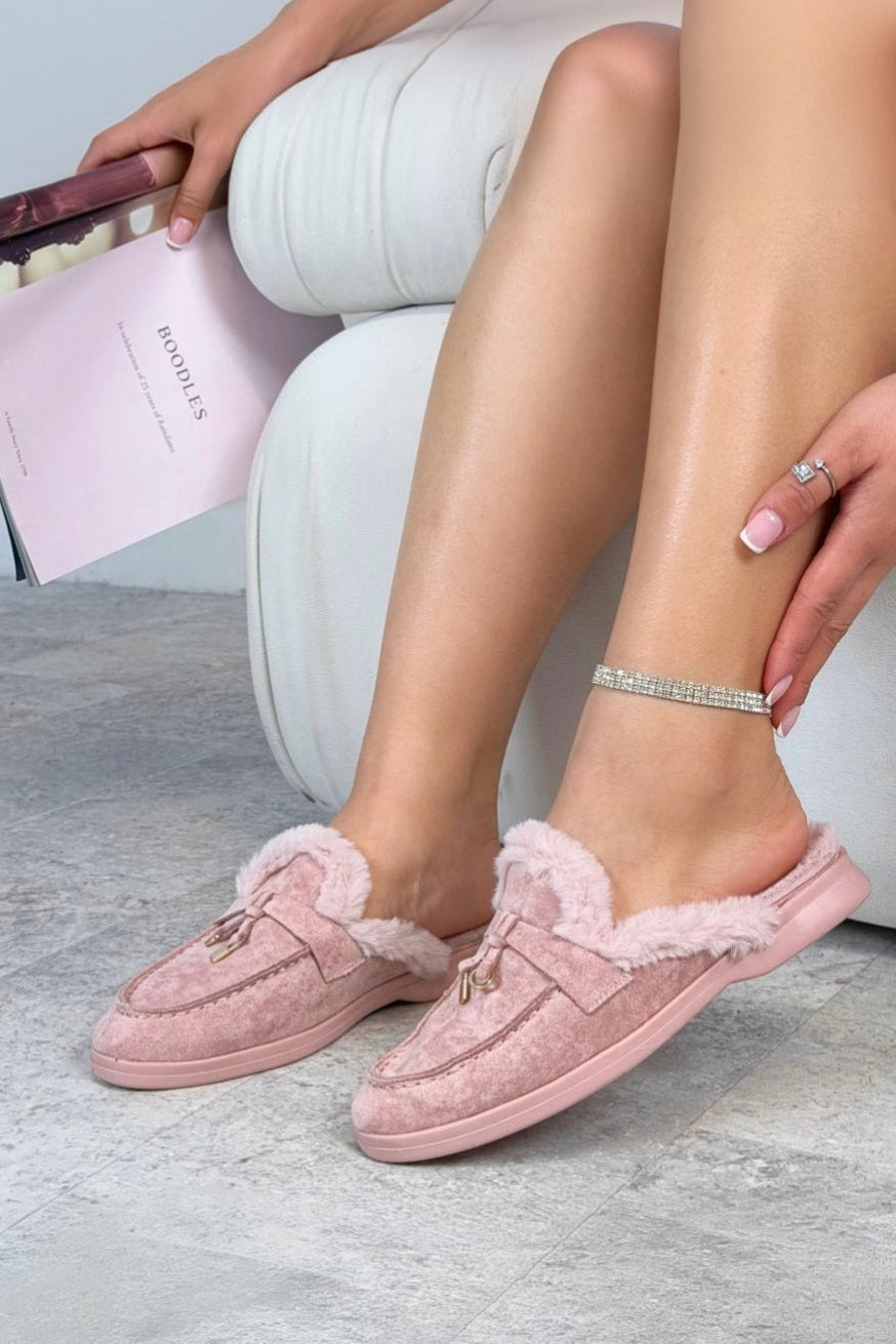 Luxe roze fluwelen instapmuilen met nepbont. 7
