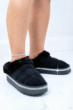 Zachte slippers met crystal trim in zwart. 4